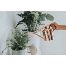 Load image into Gallery viewer, Haws Fazeley Flow Copper Watering Can - Two Pint
