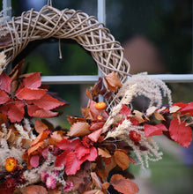 Load image into Gallery viewer, Rattan Wreath Frames